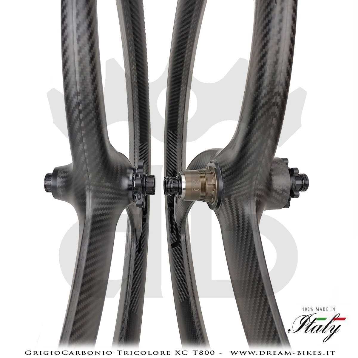 GrigioCarbonio Tricolore XC T800 29" Ruote a Razze Carbon  1290 gr.