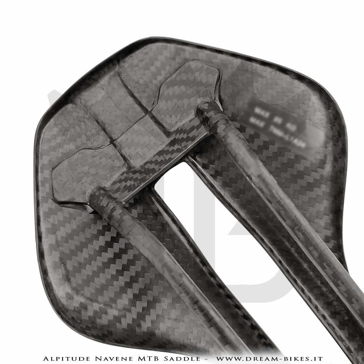 Alpitude Navene Sella Full Carbon Ultraleggera Da 69 gr.