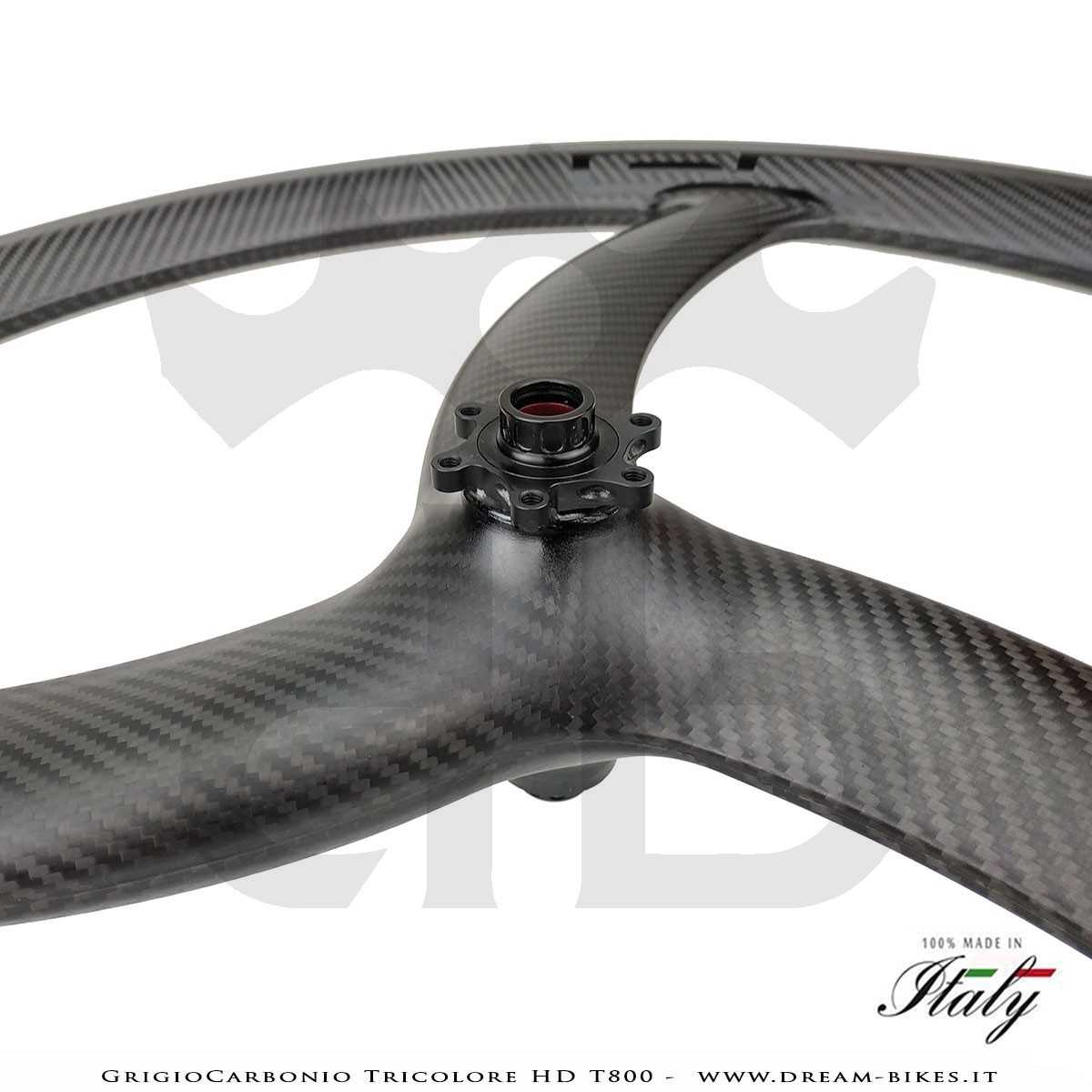 GrigioCarbonio Tricolore HD T800 29" Ruote a Razze Carbon E-Bike 1390 gr.