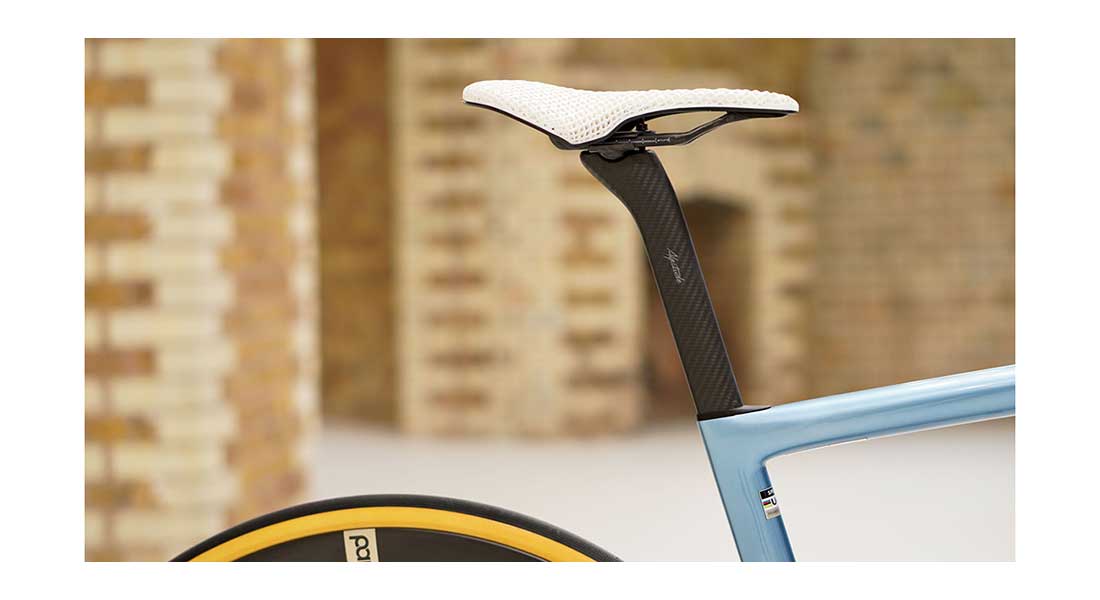 Alpitude Tonale Ultralight Carbon Aero Seatpost for Specialized Tarmac SL8 from 88 gr.