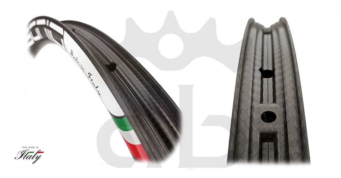 GrigioCarbonio HardWheel  25 T800 3K Carbon 29" Clincher Rim 315 gr.